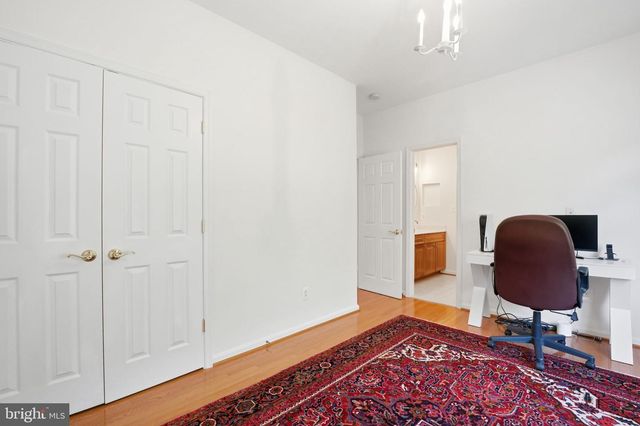 19044 KIPHEART DR, Leesburg, VA 20176