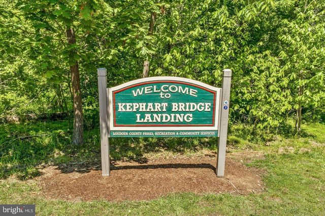 19044 KIPHEART DR, Leesburg, VA 20176