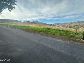 87th Stw Vic Vientos, Leona Valley, CA 93551