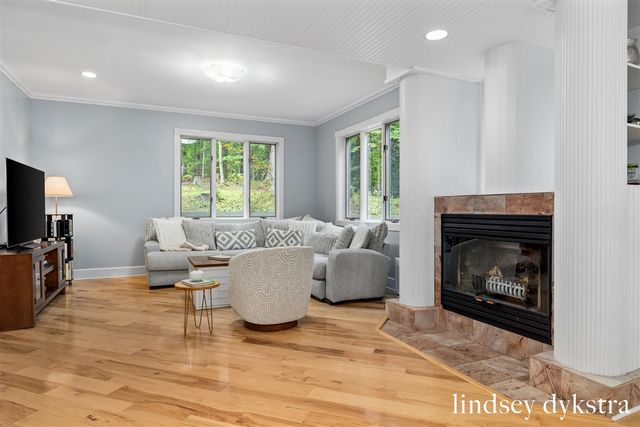 6803 Blue Ridge Drive, Belmont, MI 49306