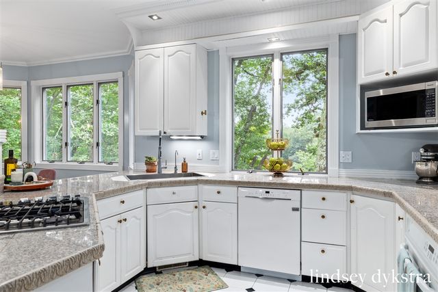 6803 Blue Ridge Drive, Belmont, MI 49306