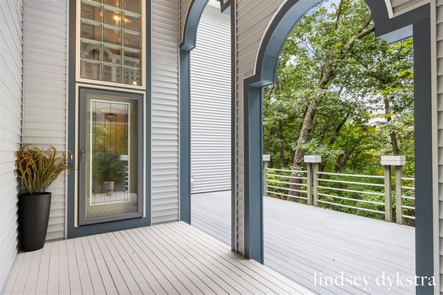 6803 Blue Ridge Drive, Belmont, MI 49306