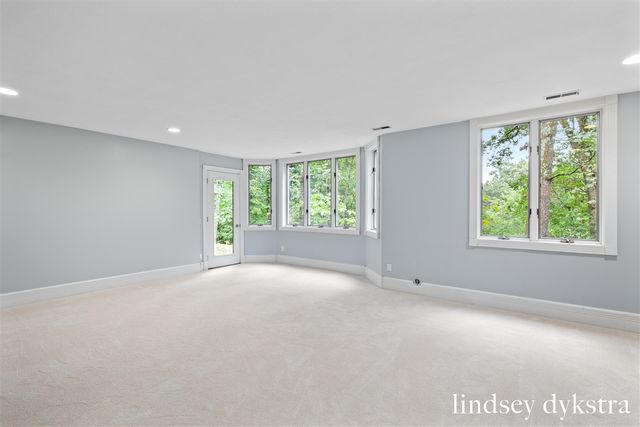 6803 Blue Ridge Drive, Belmont, MI 49306