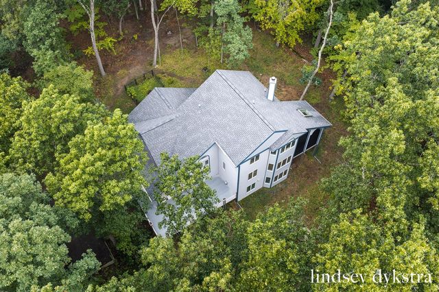 6803 Blue Ridge Drive, Belmont, MI 49306