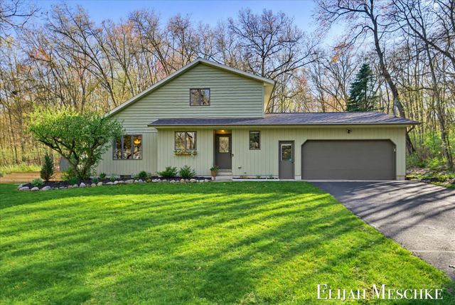 9000 Crooked Crow Road Ne, Ada Twp, MI 49301