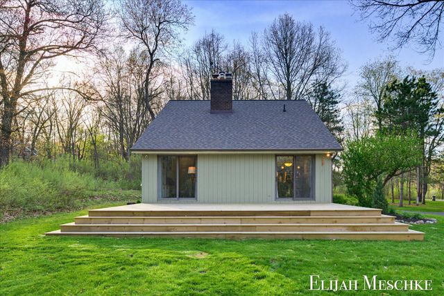 9000 Crooked Crow Road Ne, Ada Twp, MI 49301