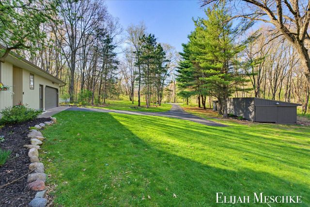 9000 Crooked Crow Road Ne, Ada Twp, MI 49301