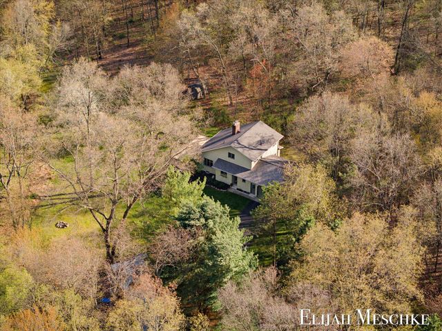 9000 Crooked Crow Road Ne, Ada Twp, MI 49301