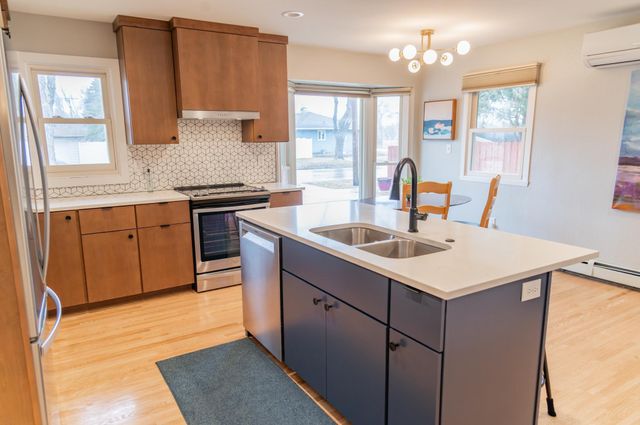 506 18th Avenue S, Fargo, ND 58103