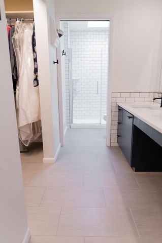 506 18th Avenue S, Fargo, ND 58103