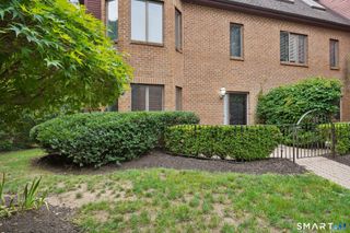 3300 Park Avenue 16, Bridgeport, CT 06604