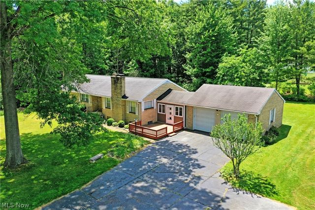 2141 North Road NE, Warren, OH 44483