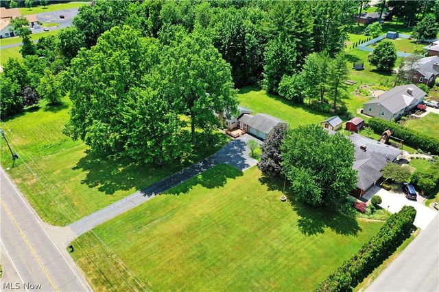 2141 North Road NE, Warren, OH 44483