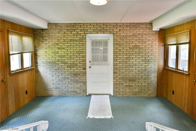 2141 North Road NE, Warren, OH 44483