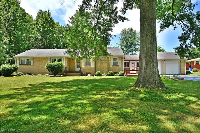 2141 North Road NE, Warren, OH 44483