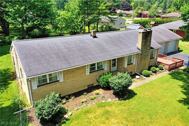 2141 North Road NE, Warren, OH 44483