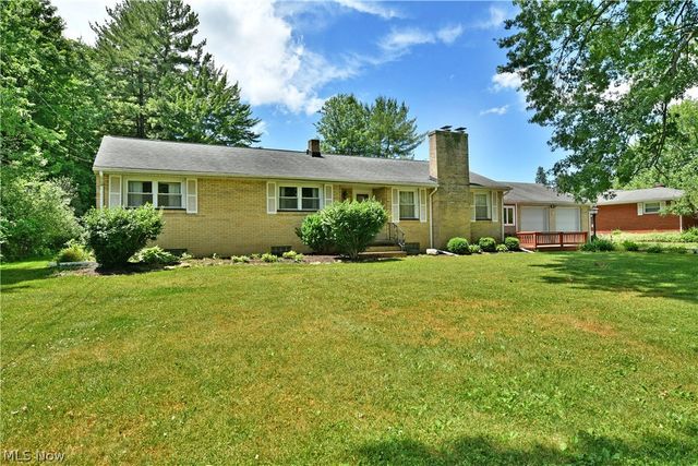 2141 North Road NE, Warren, OH 44483