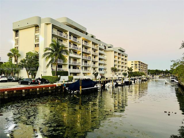 1650 NE 115th Street 408, Miami, FL 33181