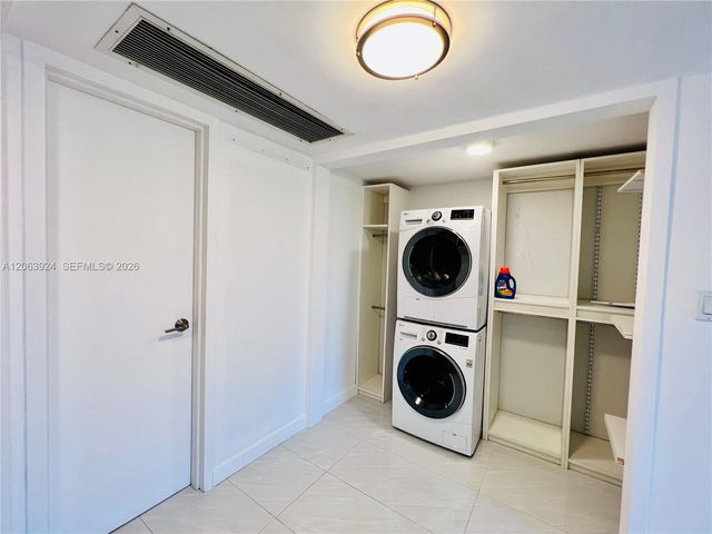 1650 NE 115th Street 408, Miami, FL 33181