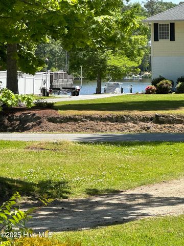 801 Sawmill Landing, Bath, NC 27808