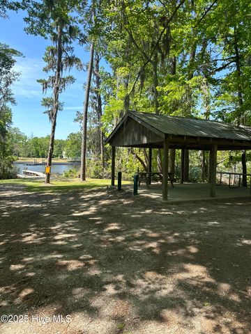 801 Sawmill Landing, Bath, NC 27808