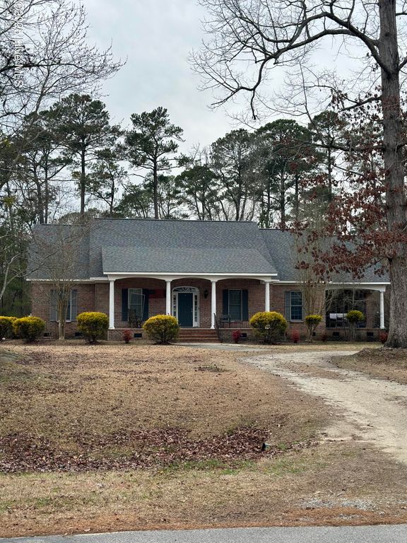801 Sawmill Landing, Bath, NC 27808