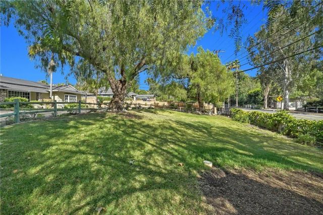 20537 E Covina Hills Rd, Covina, CA 91724