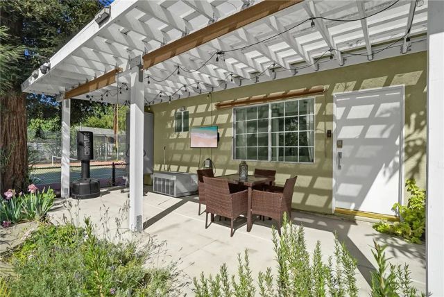 20537 E Covina Hills Rd, Covina, CA 91724