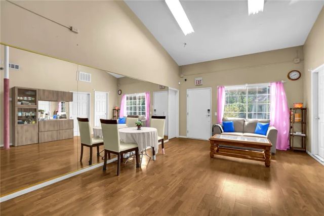 20537 E Covina Hills Rd, Covina, CA 91724
