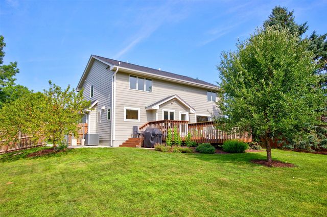 1955 NW 144th Street, Clive, IA 50325