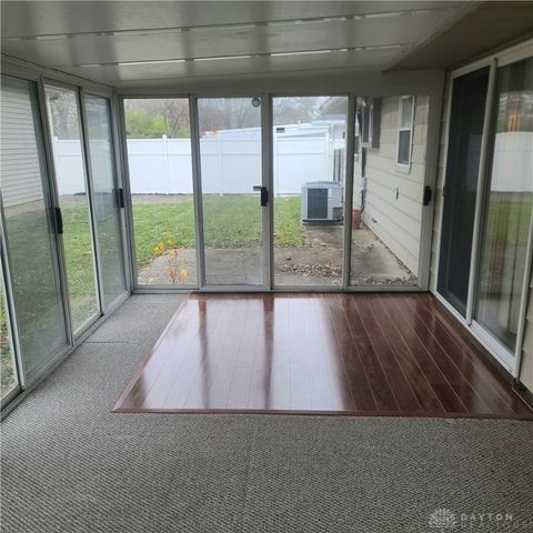 825 Brookfield Road, Dayton, OH 45429