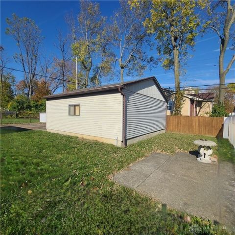 825 Brookfield Road, Dayton, OH 45429