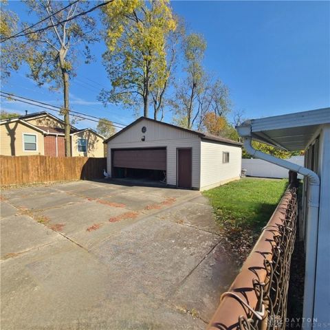 825 Brookfield Road, Dayton, OH 45429