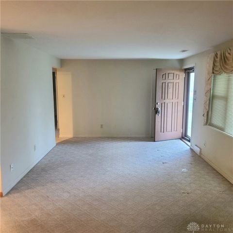 825 Brookfield Road, Dayton, OH 45429