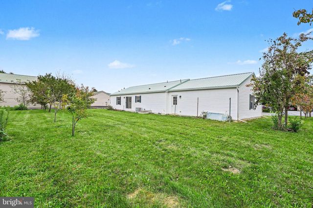 131 CAMELOT DRIVE, Chambersburg, PA 17202