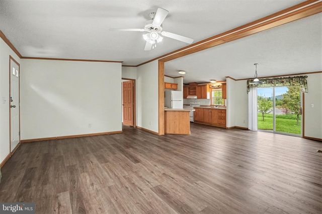 131 CAMELOT DRIVE, Chambersburg, PA 17202