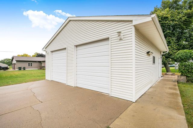 122 2nd Avenue S, Brownton, MN 55312