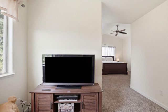 3227 Dewey, Fresno, CA 93722