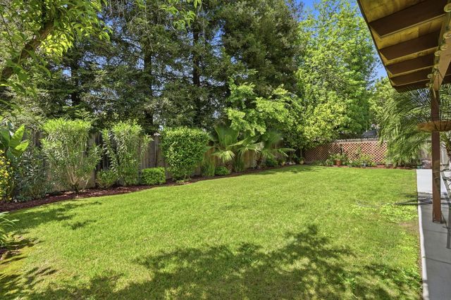 3227 Dewey, Fresno, CA 93722