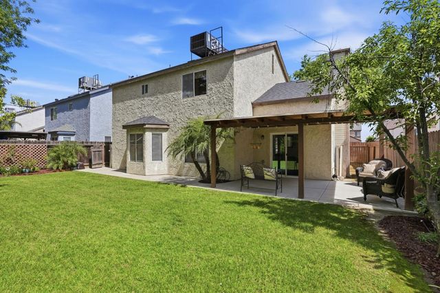 3227 Dewey, Fresno, CA 93722