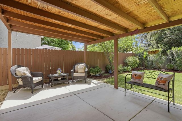 3227 Dewey, Fresno, CA 93722