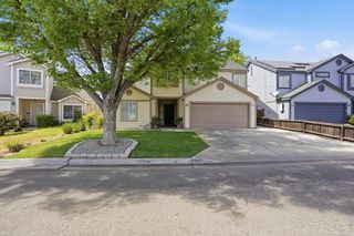 3227 Dewey, Fresno, CA 93722