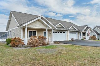 12 Stonehenge Circle # 12, Northfield, NH 03220