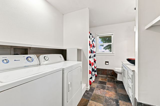 303 N Neely Street, Prairie City, IA 50228