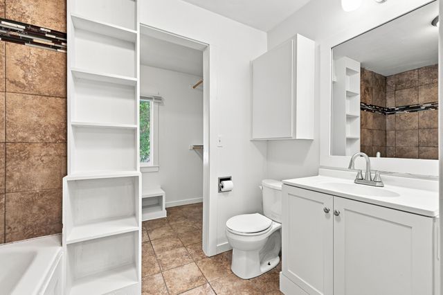 303 N Neely Street, Prairie City, IA 50228
