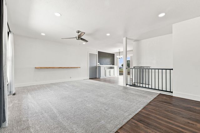 303 N Neely Street, Prairie City, IA 50228
