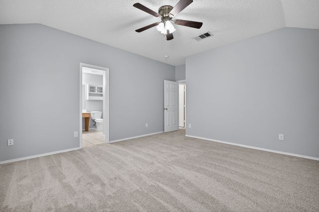 4717 Barnhill Lane, Fort Worth, TX 76135