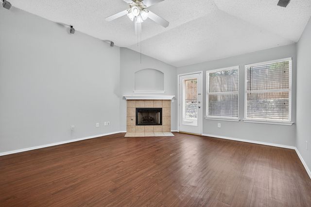 4717 Barnhill Lane, Fort Worth, TX 76135