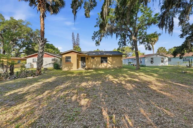 218 S EAST STREET, Leesburg, FL 34748