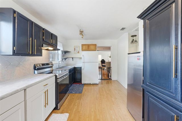 218 S EAST STREET, Leesburg, FL 34748